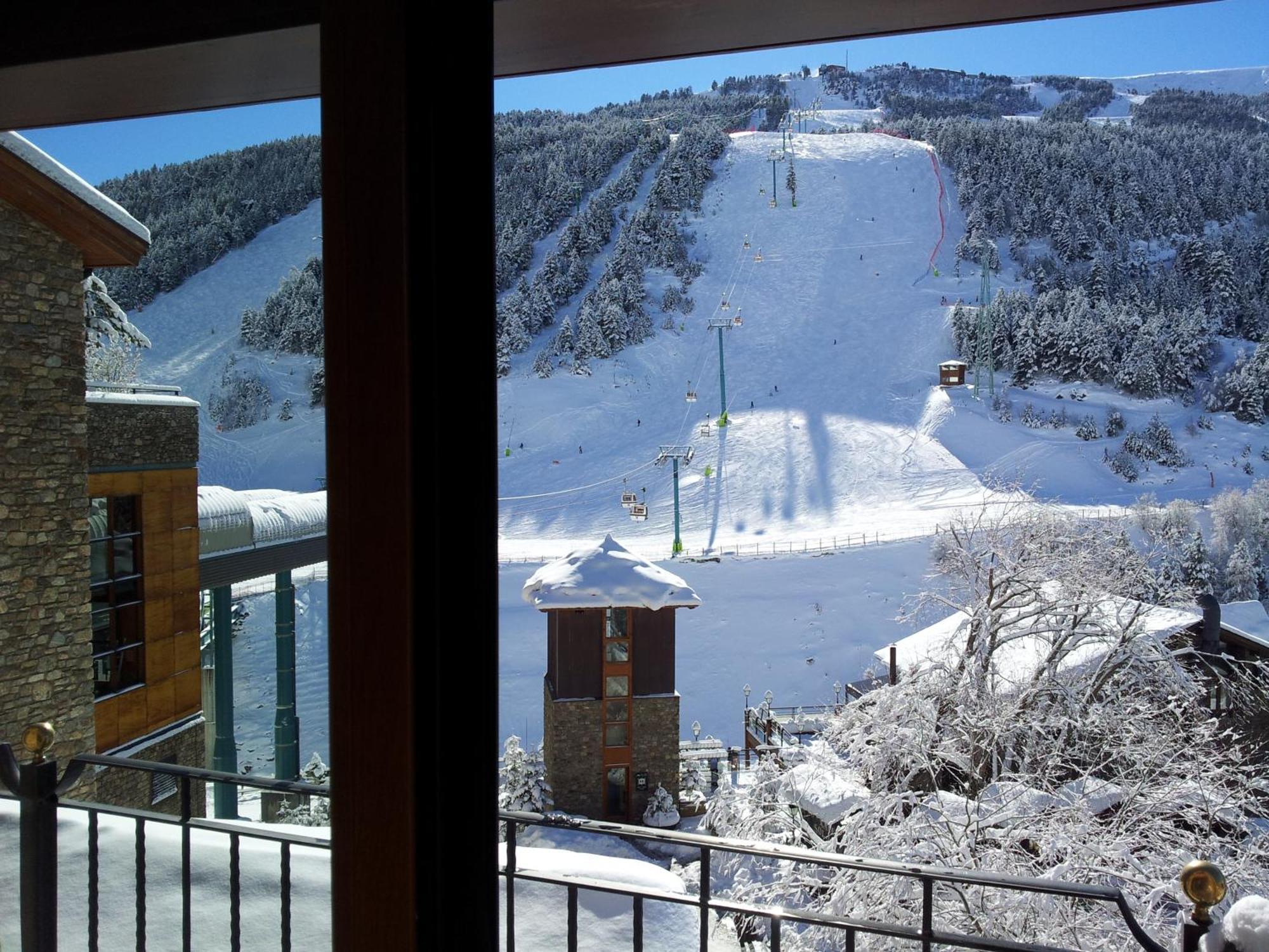 Apartaments Turistics Pirineu Soldeu Esterno foto