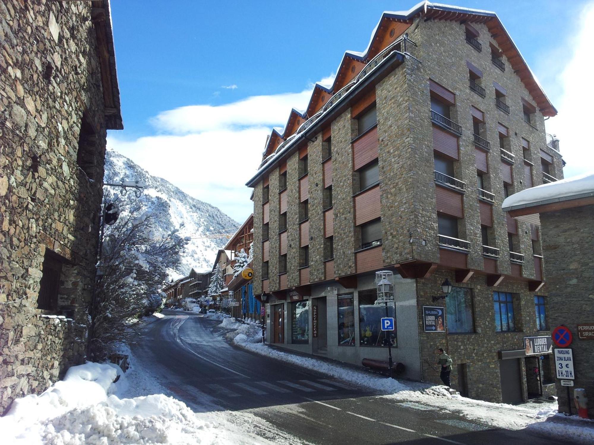 Apartaments Turistics Pirineu Soldeu Esterno foto